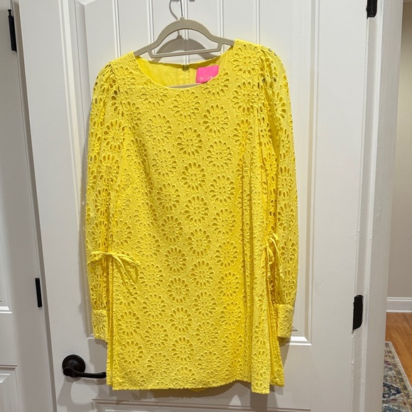 Lilly eyelet romper - Picture 2 of 7